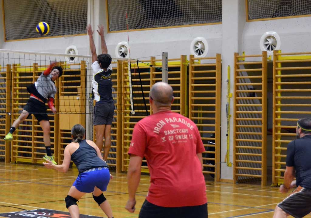 Volleyball Turnhalle Volksschule Aldrans